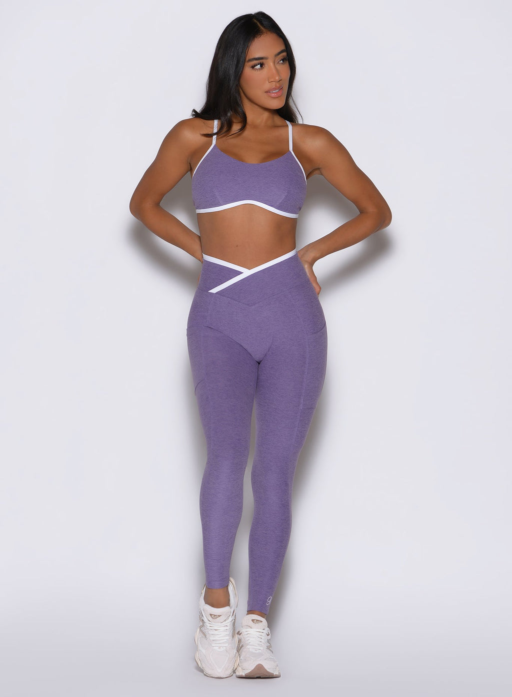 Line Contour Leggings
